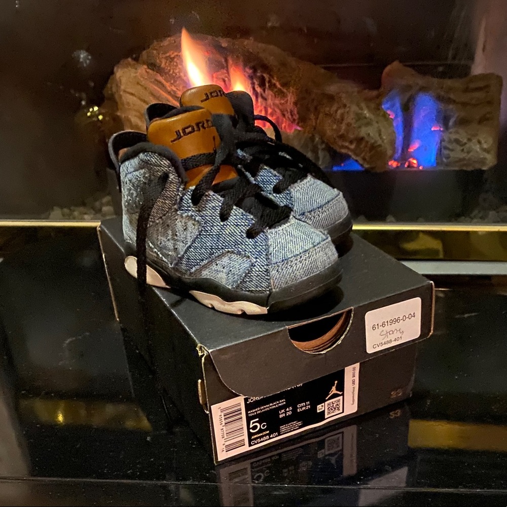 Toddler Air Jordan Retro 6
